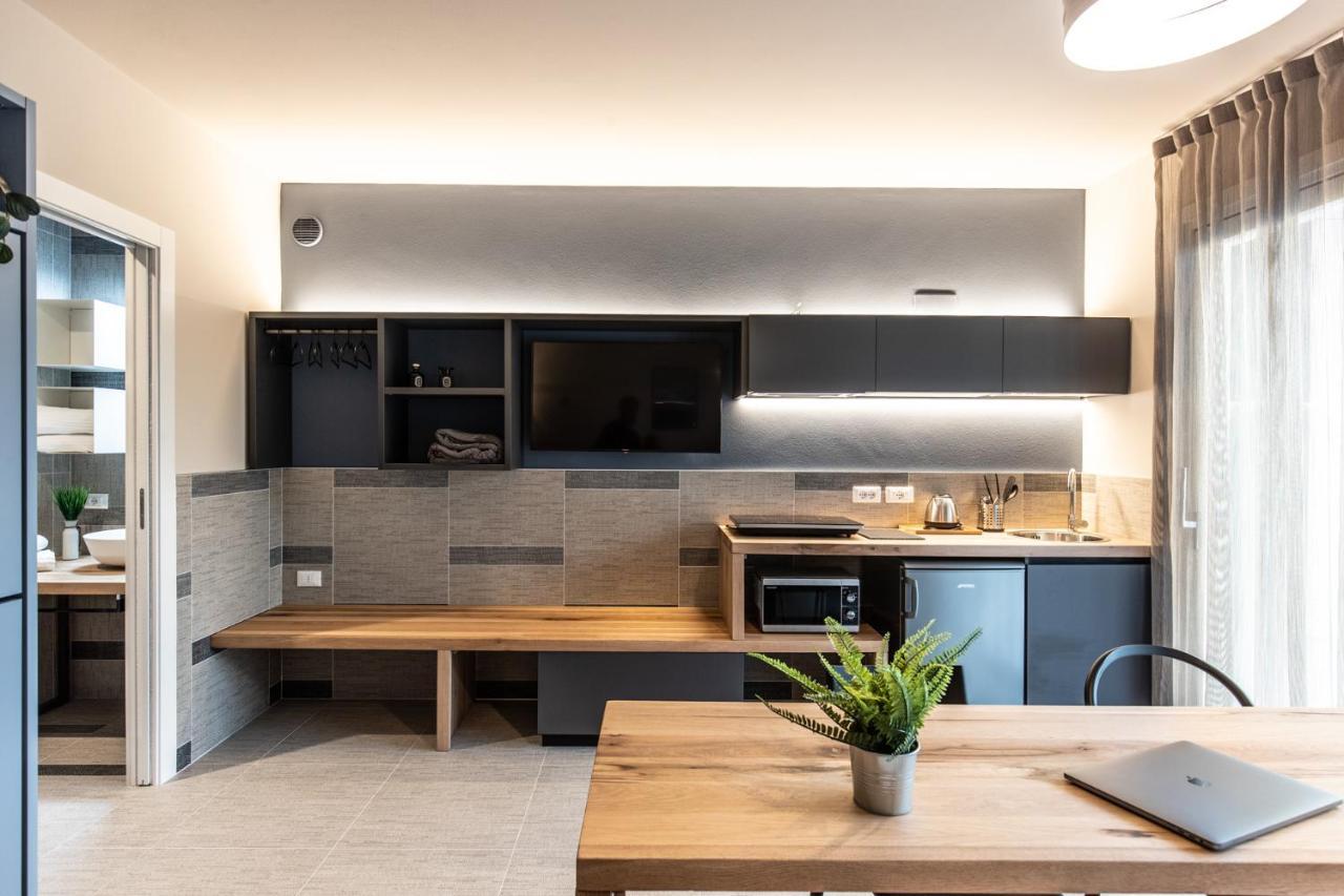 Sei Garda Apartments Peschiera del Garda Zewnętrze zdjęcie